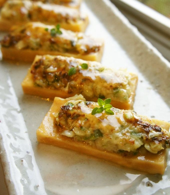 こうや豆腐の＊餃子オープンサンド by わらし 【クックパッド】 簡単