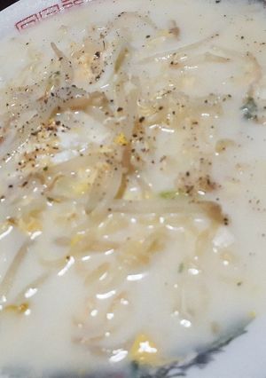 マルちゃん塩ラーメン☆牛乳アレンジ-レシピのメイン写真
