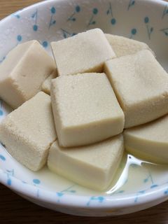 白だしで簡単!高野豆腐の煮物♪-レシピのメイン写真