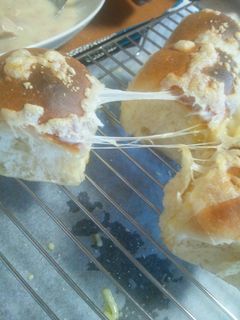 残り物のちぎりパンでチーズトースト♪-レシピのメイン写真