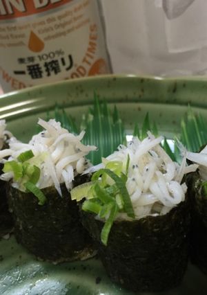 しらすの軍艦巻きσ(^_^;)-レシピのメイン写真
