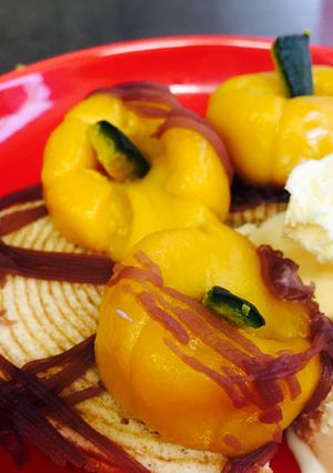 見た目もかぼちゃ！かぼちゃの白玉-レシピのメイン写真