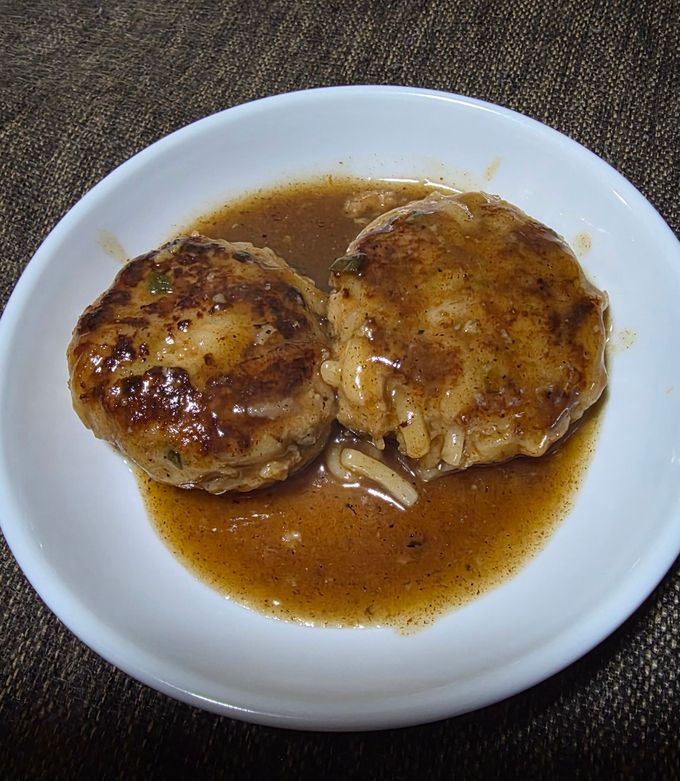 うどん入り煮込みハンバーグ-レシピのメイン写真
