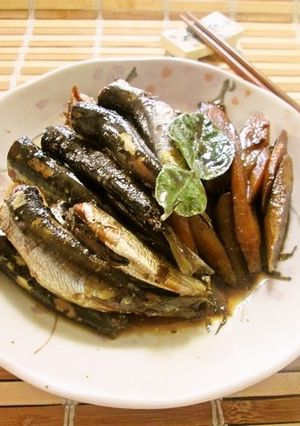 コブミカンの葉で☆いわしとごぼうの甘露煮-レシピのメイン写真