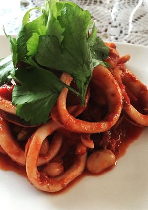 ワタで濃厚！イカと豆のトマト煮込み-レシピのメイン写真