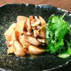 รูปของ 冷凍里芋と塩辛de~里芋といかの煮物
