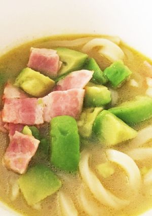 アボカドとベーコンのうどん♡-レシピのメイン写真