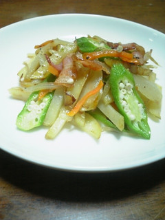 野菜たっぷりベーコンとじゃが芋の炒めもの-レシピのメイン写真