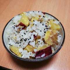 รูปของ さつまいもと栗の炊き込みご飯
