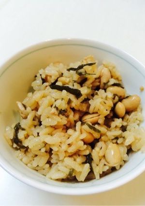 大豆缶と塩昆布の炊き込み御飯-レシピのメイン写真