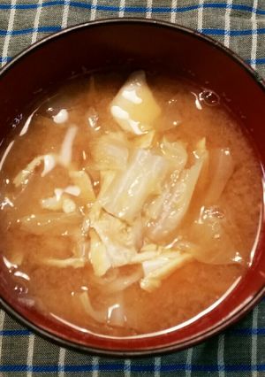 [お味噌汁]　錦糸たまごとキャベツ-レシピのメイン写真