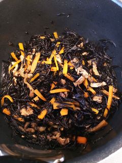 簡単!おいしいひじきの煮物♡-レシピのメイン写真