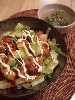 鶏とアボカドで…チリ・マヨ✿アジアン丼-レシピのメイン写真