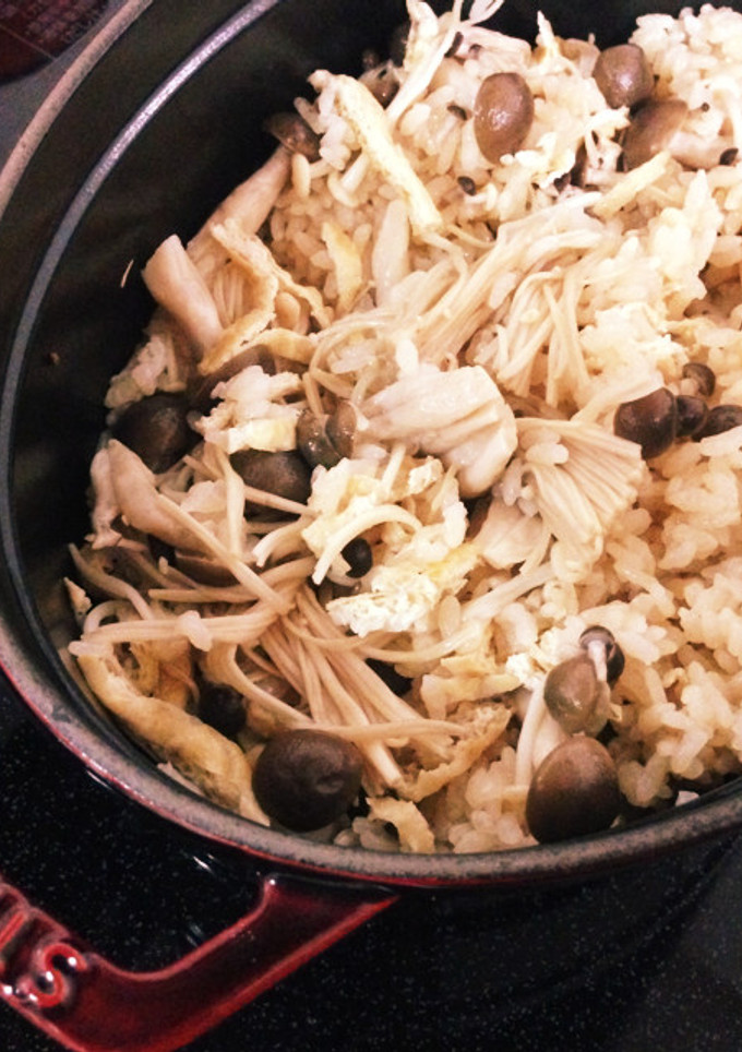 《ストウブ》お鍋で秋のきのこ炊き込みご飯-レシピのメイン写真