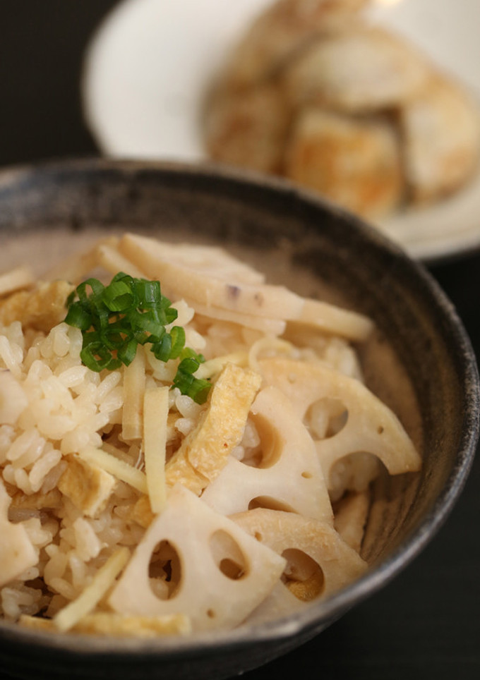 天然だしパックで作る 蓮根の炊き込みご飯-レシピのメイン写真