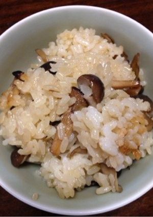 キノコの炊き込みご飯-レシピのメイン写真