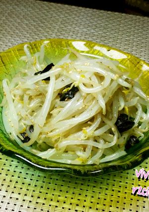 ごま油香る✨黒にんにく入りもやしナムル-レシピのメイン写真