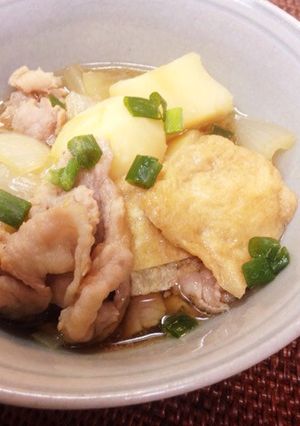 油揚げがジュワ〜ッと美味！きつね肉じゃが-レシピのメイン写真