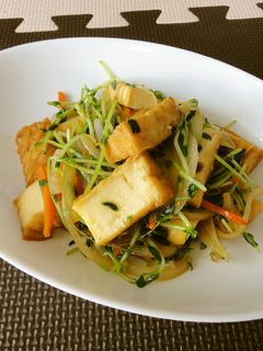 ピリ辛★豆苗の山椒ラー油炒め-レシピのメイン写真