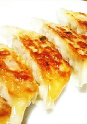余ったお肉で♡簡単キムチ餃子-レシピのメイン写真