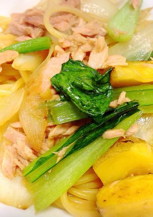 ツナと小松菜の簡単ズボラ味噌バターパスタ-レシピのメイン写真