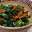 かりかりネギ鶏皮