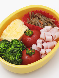 【ハムカッター】ハム花ブーケのお弁当-レシピのメイン写真