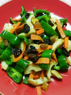 ちくわと野菜のレーズン入りカレー炒め-レシピのメイン写真