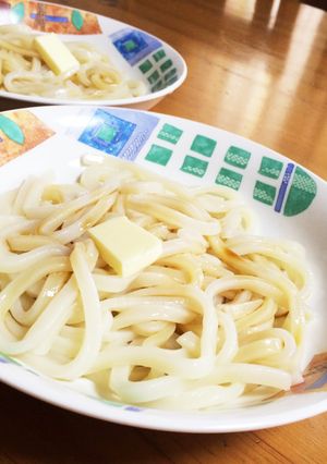 3秒で完成!?醤油バターうどん-レシピのメイン写真