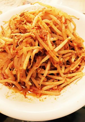 簡単&節約！もやし〜食べるラー油炒め-レシピのメイン写真