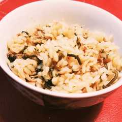 รูปของ 塩昆布（くらこん）炊き込みご飯*簡単