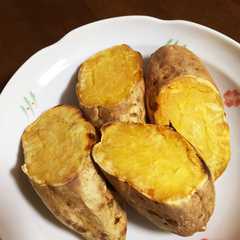 タミさんのパン焼器で焼き芋-レシピのメイン写真