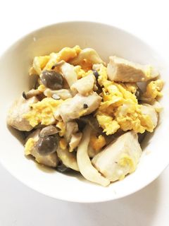 簡単☆しめじと鶏胸肉のマヨ醤油炒め-レシピのメイン写真
