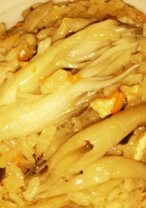 ★香ばしい♪鶏とキノコの炊き込みご飯★-レシピのメイン写真