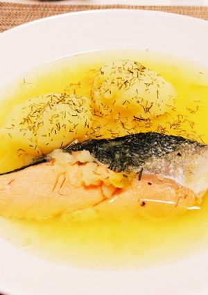 ロシアの鮭のスープ　ウハー(УХА)-レシピのメイン写真
