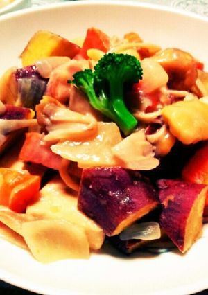 ルー不要！高野豆腐と秋の味覚シチュー-レシピのメイン写真
