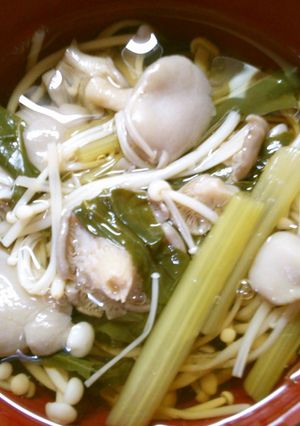 簡単♪小松菜と ひら茸 えのきのお吸い物-レシピのメイン写真