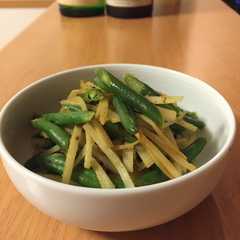 รูปของ 簡単ECO大根の皮のスパイシーカレー炒め