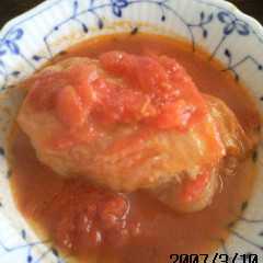 รูปของ ロール白菜　トマト味