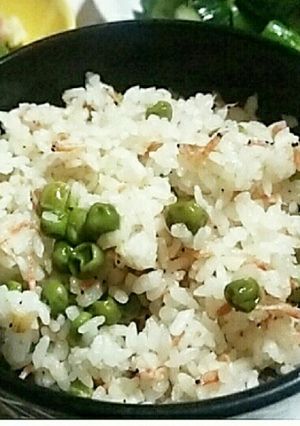 グリンピースと干し海老の炊き込みご飯-レシピのメイン写真
