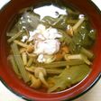 ほうれん草となめこのお吸い物
