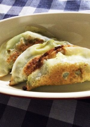 黒ずんだアボカド救済☆アボカド餃子-レシピのメイン写真