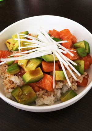 サーモンアボカド丼-レシピのメイン写真
