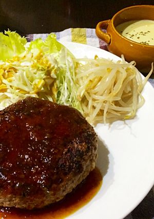 大満足!牛100% ハンバーグ♡-レシピのメイン写真