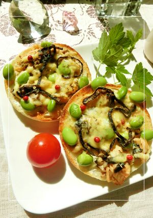 鮭×枝豆のトースト～タイム＆レモン風味-レシピのメイン写真