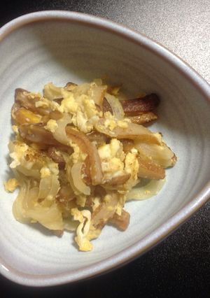 天カマと玉ねぎの卵炒め-レシピのメイン写真