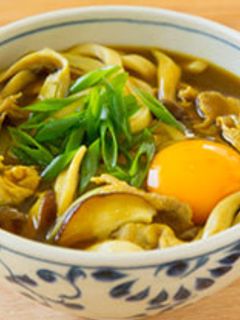 きのこたっぷり月見カレーうどん-レシピのメイン写真