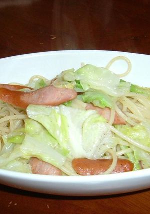 春キャベツとソーセージのスパゲティ-レシピのメイン写真