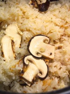 秋になると食べたくなる絶品松茸ご飯-レシピのメイン写真