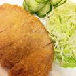 東京の有名店で見たトンカツの揚げ方。